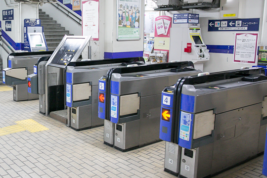 関大前駅より徒歩3分